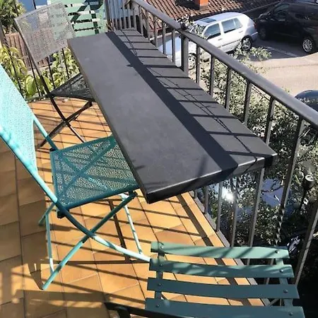 Sunny And Cozy Flat With Breathtaking Views בריסאגו